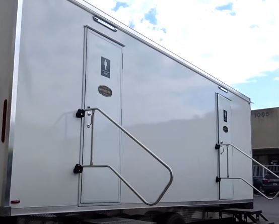 restroom trailer